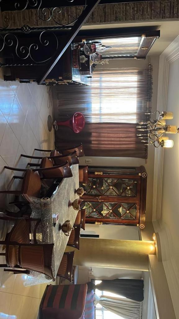 شقه فاخره ذات موقع و مساحه كبيره مميز في مدينه نصر * Cairo