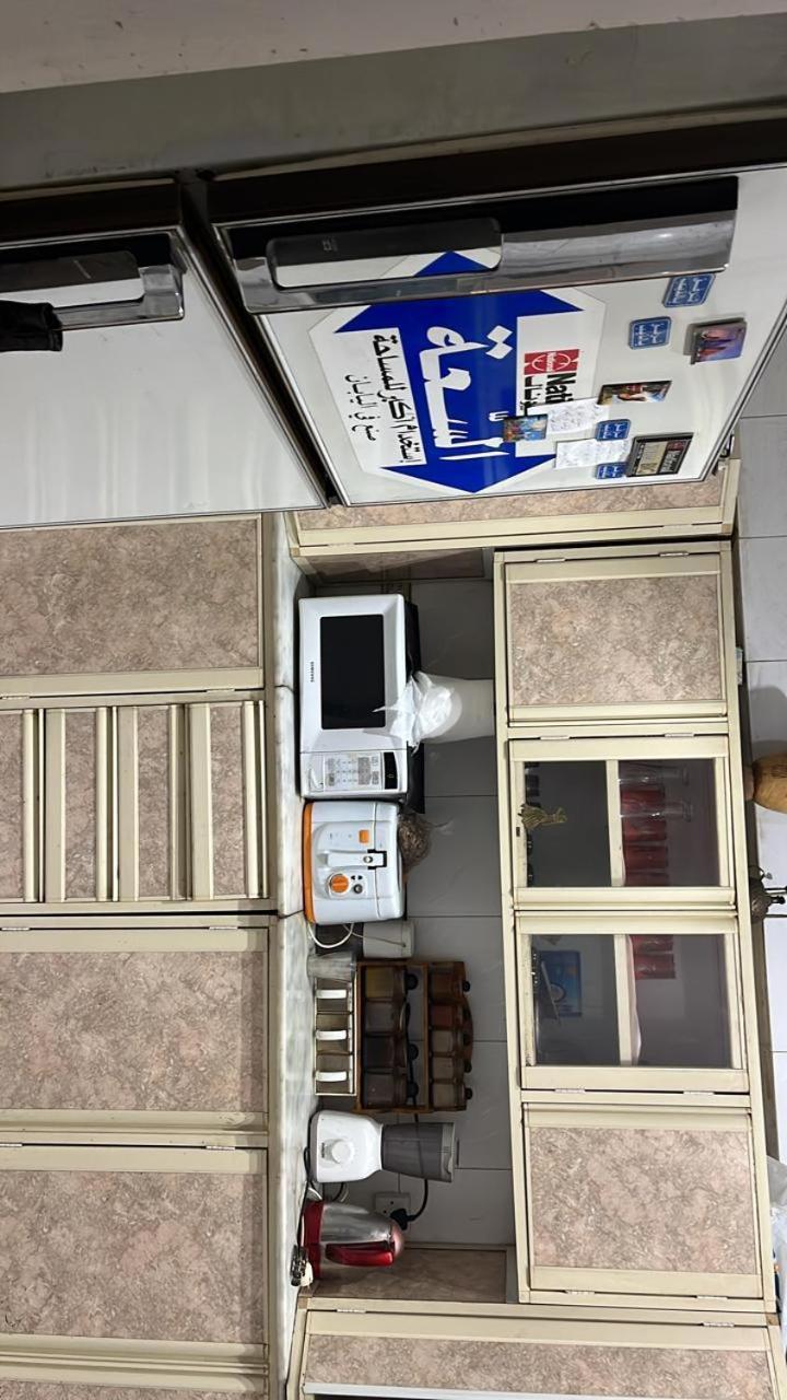 شقه فاخره ذات موقع و مساحه كبيره مميز في مدينه نصر Apartment *